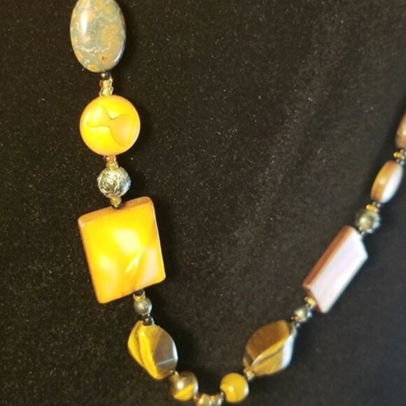 Tigers Eye Necklace - Picture 2 of 4